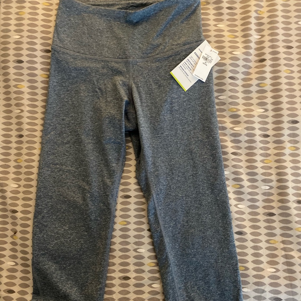 Old Navy Cozecore stretch compression workout pant
